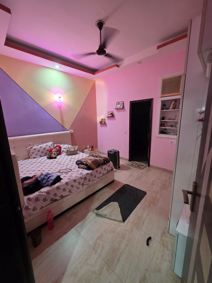 Master Bedroom, vasundhara sector 12 4 Bedroom 153 Sq.Mt. Builder Floor In Vasundhara Sector 12 Ghaziabad 9167261