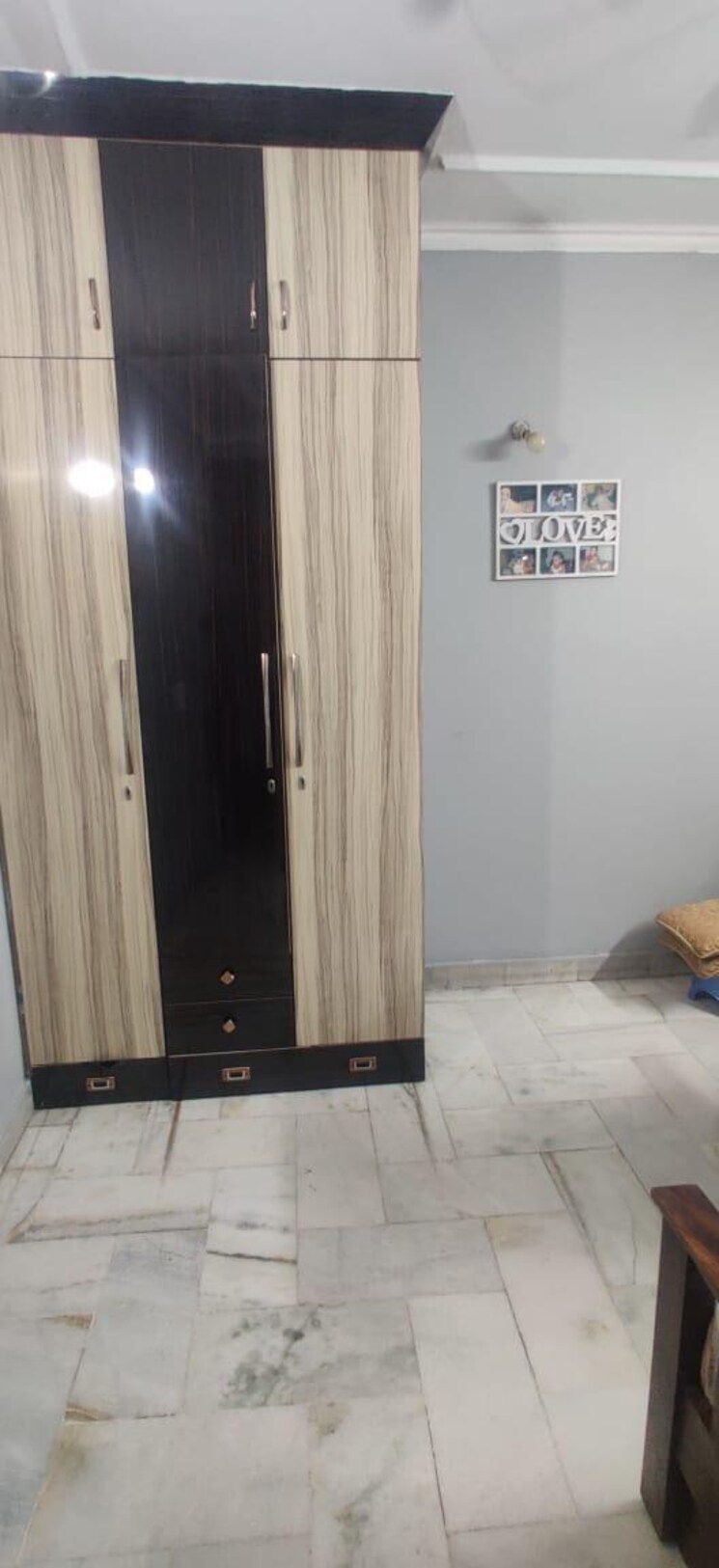 Living Room, kalkaji 3 Bedroom 125 Sq.Yd. Builder Floor In Kalkaji Delhi 9167249