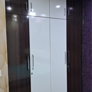 Furnished Amenities in 4 BHK Apartment at BPTP Elite Floors, Kheri Khurd – for Rent
