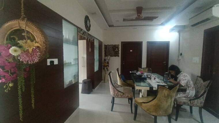 Living Room, dda-rosewood-apartments 4 Bedroom 3002 Sq.Ft. Apartment In Vasant Kunj Delhi 9167265