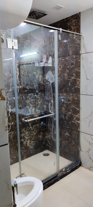 Attached Bathroom in 4 BHK Apartment at DDA Rosewood Apartments, Vasant Kunj – for Rent