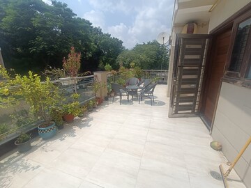 Balcony in 4 BHK Apartment at DDA Rosewood Apartments, Vasant Kunj – for Rent