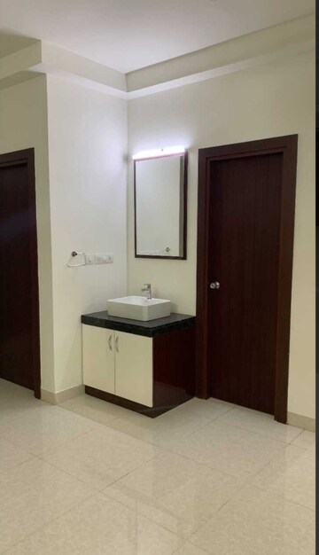 Room in 2 BHK Apartment at Prestige High Fields, Gachibowli – for Rent