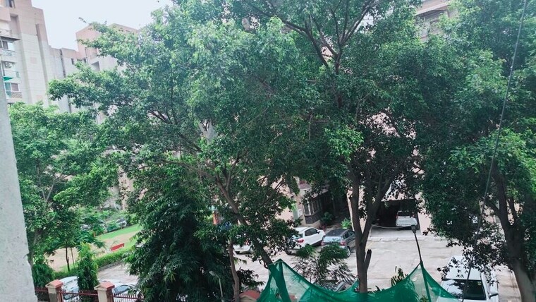 Garden, hamdam-apartment 5 Bedroom 3000 Sq.Ft. Apartment In Sector 18 Dwarka Delhi 9167298