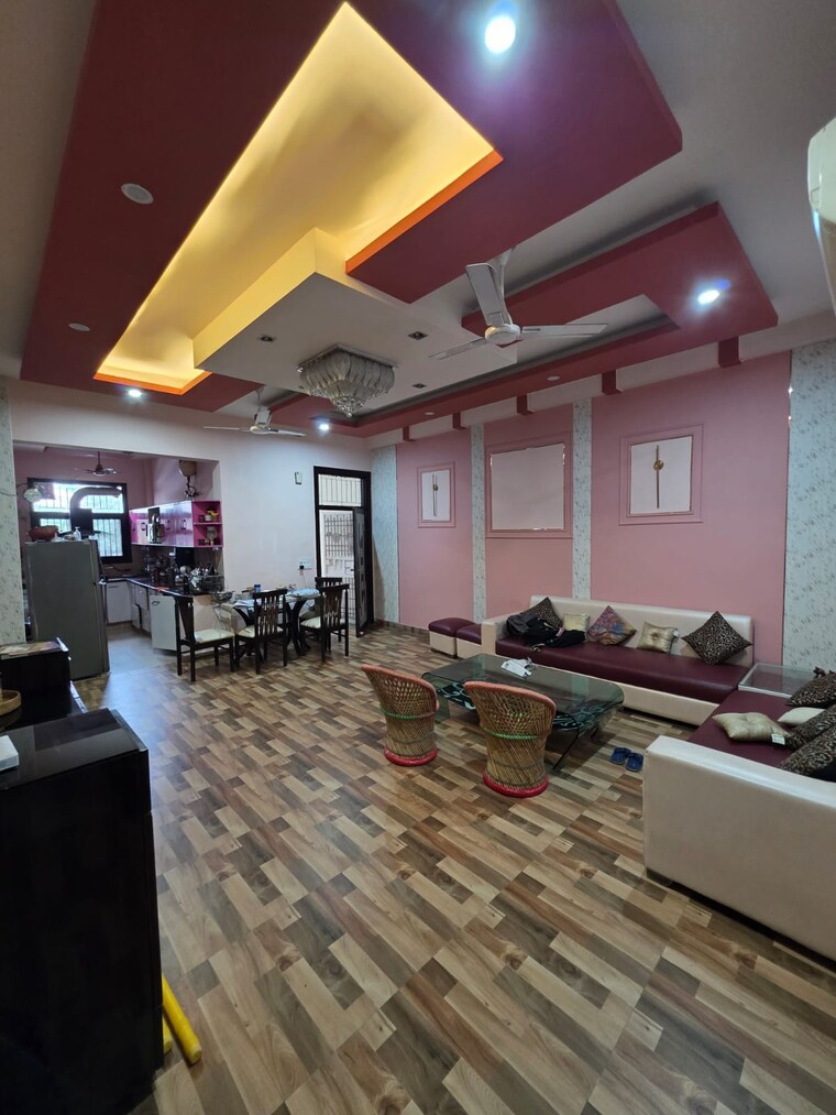 Living Room, vasundhara sector 12 4 Bedroom 153 Sq.Mt. Builder Floor In Vasundhara Sector 12 Ghaziabad 9167288