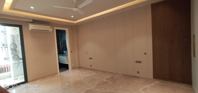 Room, greater kailash i 3 Bedroom 208 Sq.Yd. Builder Floor In Greater Kailash I Delhi 9167322