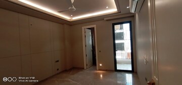 Room in 3 BHK Builder Floor at Greater Kailash I – for Rent