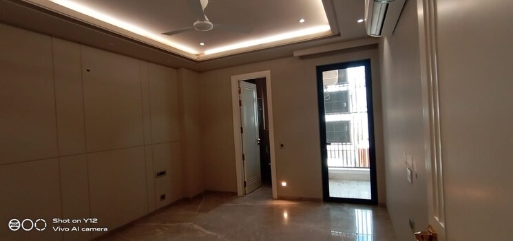 Room, greater kailash i 3 Bedroom 208 Sq.Yd. Builder Floor In Greater Kailash I Delhi 9167322