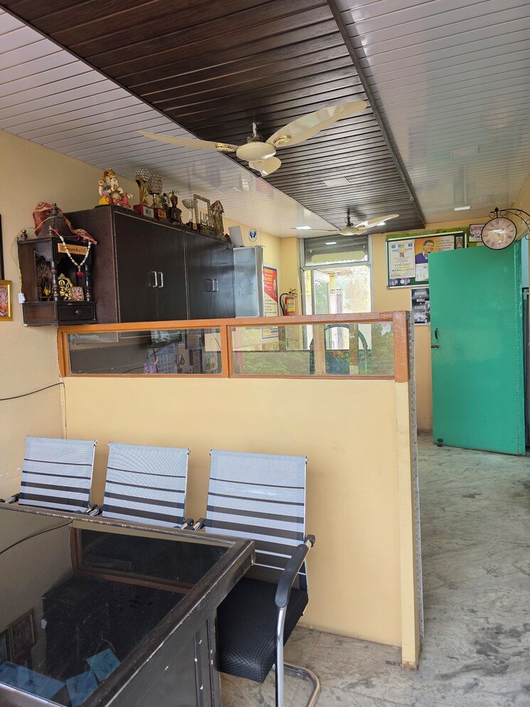 Team Area, vasundhara sector 12 Commercial Office Space 800 Sq.Ft. In Vasundhara Sector 12 Ghaziabad 9167324