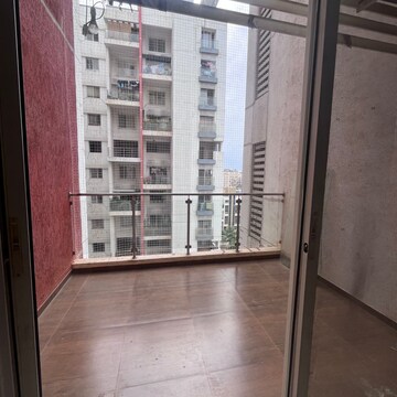 Bathroom in 3.5 BHK Apartment at Gera Trinity Towers, Kharadi – for Rent