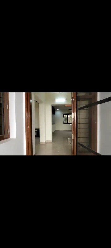 Room in 3 BHK Villa at Aparna Cyber County, Gopanpally – for Rent