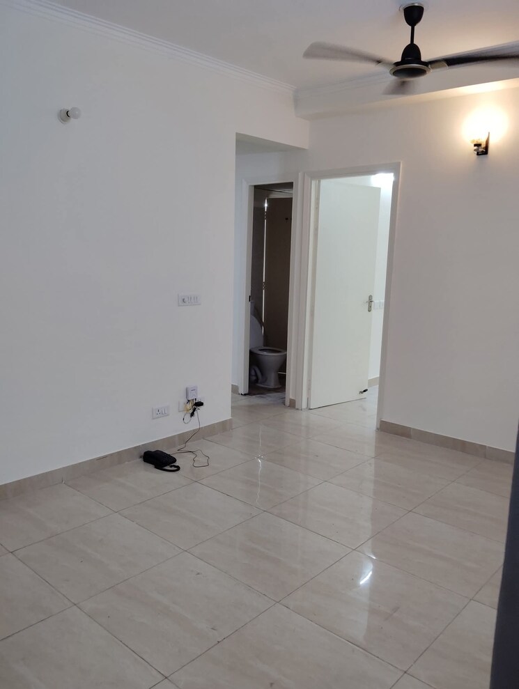 Room, amrapali-centurian-park 2 Bedroom 900 Sq.Ft. Apartment In Tech Zone 4 Greater Noida Greater Noida 9167340