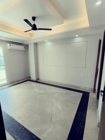 Room in 4 BHK Builder Floor at Palam Vihar Residents Association, Palam Vihar – for Rent