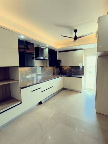 Kitchen in 4 BHK Builder Floor at Palam Vihar Residents Association, Palam Vihar – for Rent