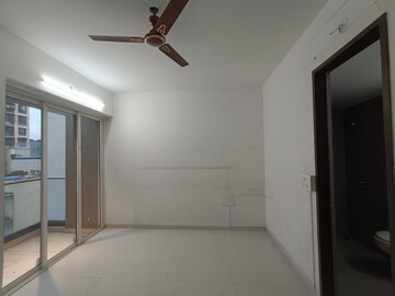 Room in 2 BHK Apartment at Akshar Alvario, Seawoods – for Rent