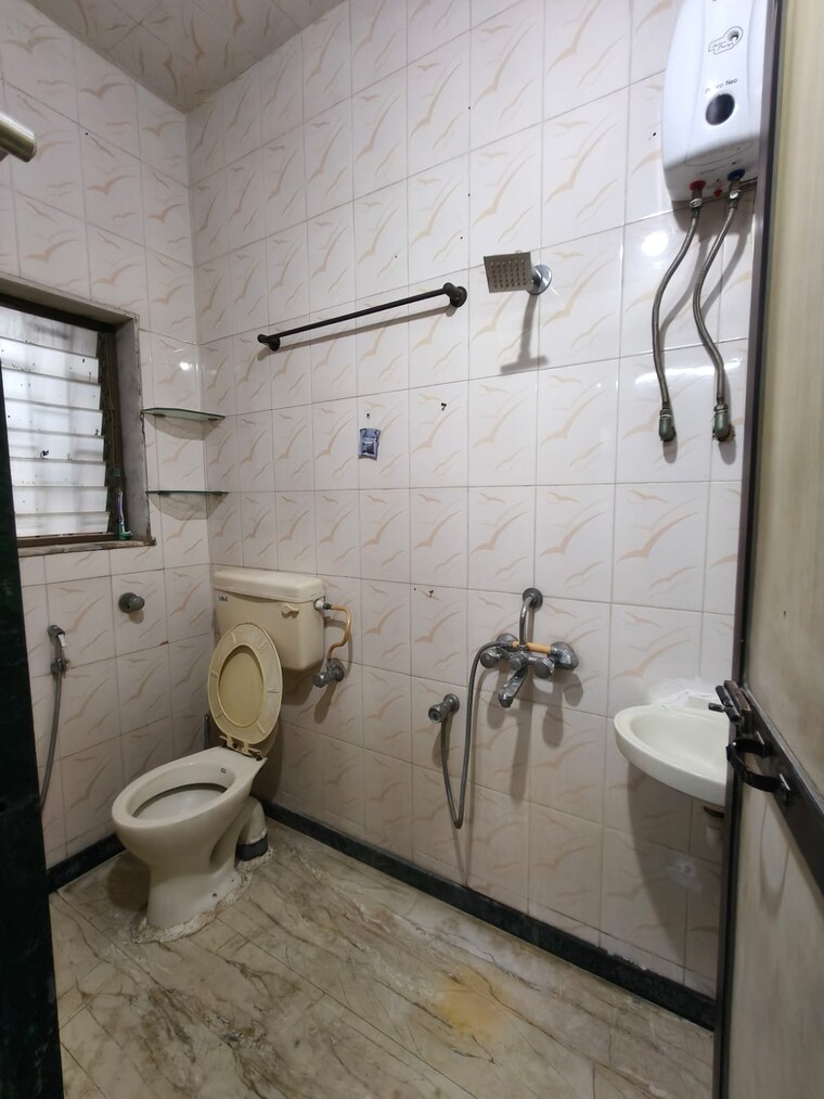 Bathroom, nerul-plaza 2 Bedroom 1000 Sq.Ft. Apartment In Nerul Navi Mumbai 9167430