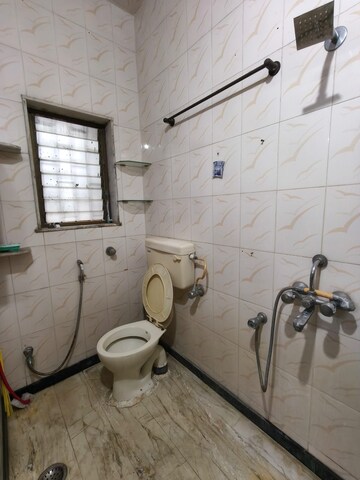 Bathroom in 2 BHK Apartment at Nerul Plaza, Nerul – for Rent