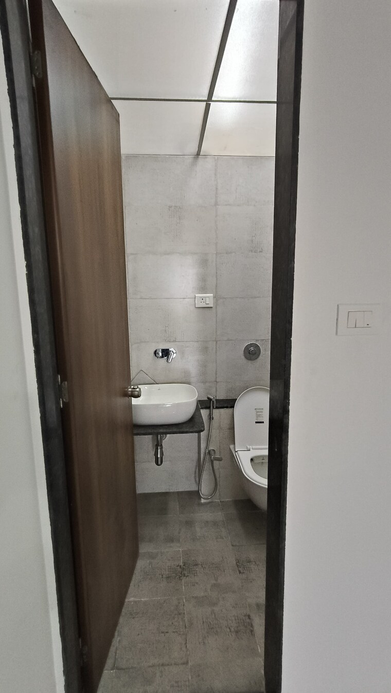 Bathroom, bhaktamar-residency 2 Bedroom 750 Sq.Ft. Apartment In Wadgaon Sheri Pune 9167307