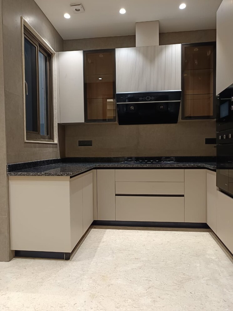 Kitchen, greater kailash ii 3 Bedroom 250 Sq.Yd. Builder Floor In Greater Kailash ii Delhi 9167482