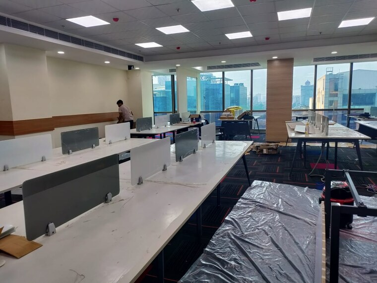 Team Area, sector 16 Commercial Office Space 2500 Sq.Ft. In Sector 16 Noida 9167559