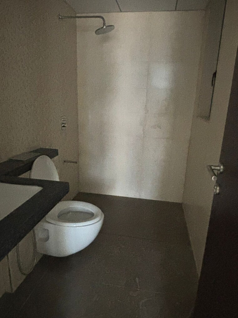 Bathroom, kalpataru-elitus 2 Bedroom 802 Sq.Ft. Apartment In Mulund West Mumbai 9167564