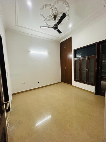 Room in 2 BHK Apartment at Freedom Fighters Enclave – for Rent