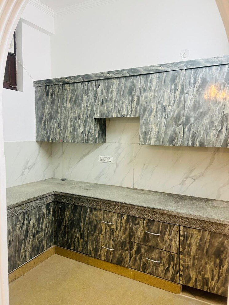 Kitchen, freedom fighters enclave 2 Bedroom 1000 Sq.Ft. Apartment In Freedom Fighters Enclave Delhi 9167587