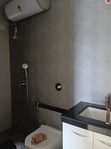 Furnished Amenities in 3 BHK Apartment at Vile Parle East – for Rent