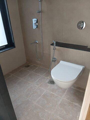 Bathroom in 3 BHK Apartment at Vile Parle East – for Rent