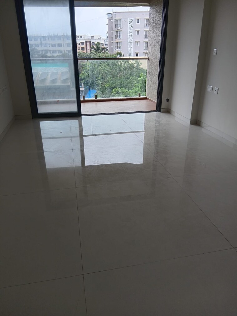 Room, vile parle east 3 Bedroom 1100 Sq.Ft. Apartment In Vile Parle East Mumbai 9167583