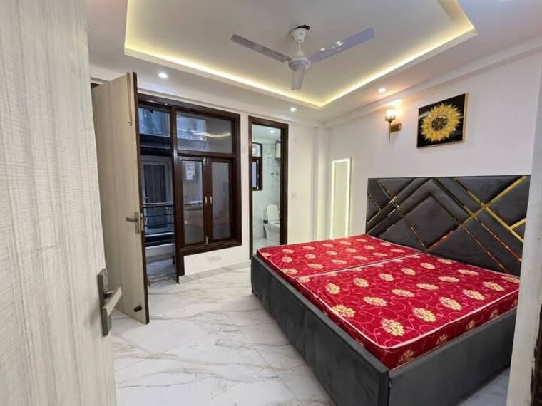 Bedroom, freedom fighters enclave 2 Bedroom 1000 Sq.Ft. Apartment In Freedom Fighters Enclave Delhi 9167611