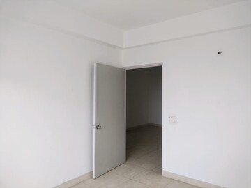 Room in 3 BHK Apartment at Sarvome Shree Homes, Sector 45 – for Rent