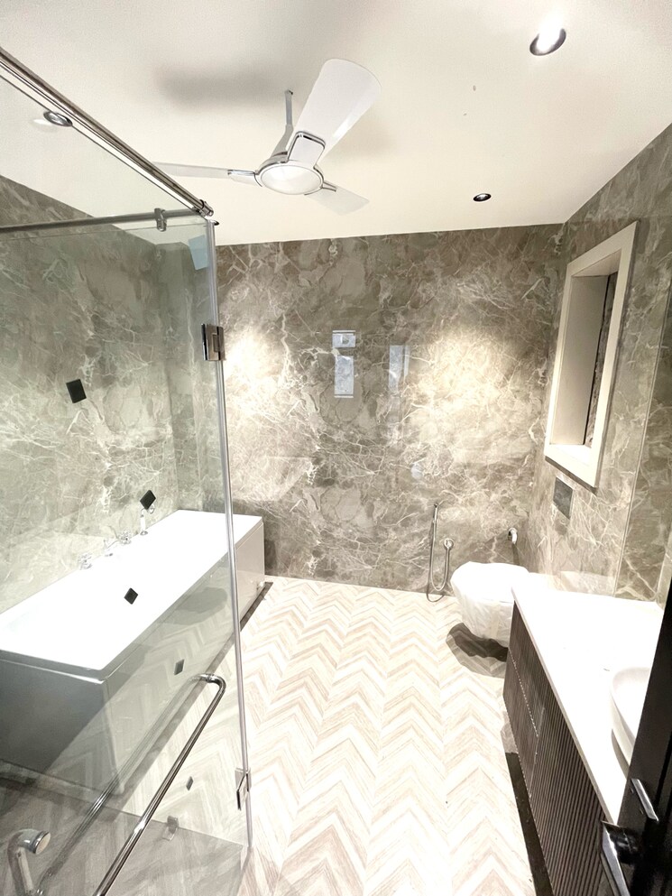 Bathroom, sector 89 4 Bedroom 400 Sq.Yd. Builder Floor In Sector 89 Faridabad 9167821