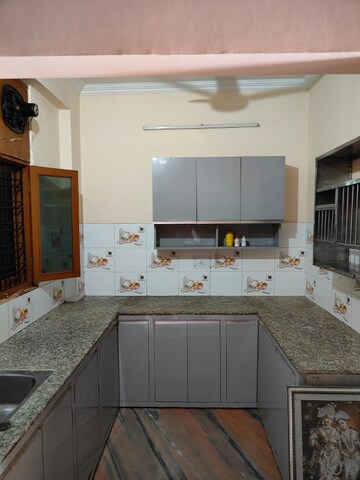 Kitchen in 2 BHK Builder Floor at Milan CGHS, Sector 39 – for Rent