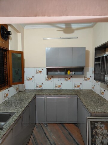Kitchen in 2 BHK Builder Floor at Milan CGHS, Sector 39 – for Rent