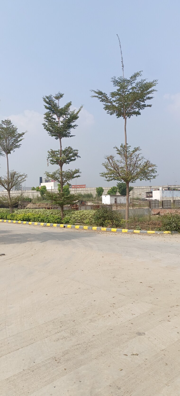 Garden, kailasha-enclave  2399 Sq.Ft. Plot In Sultanpur Road Lucknow 9167717