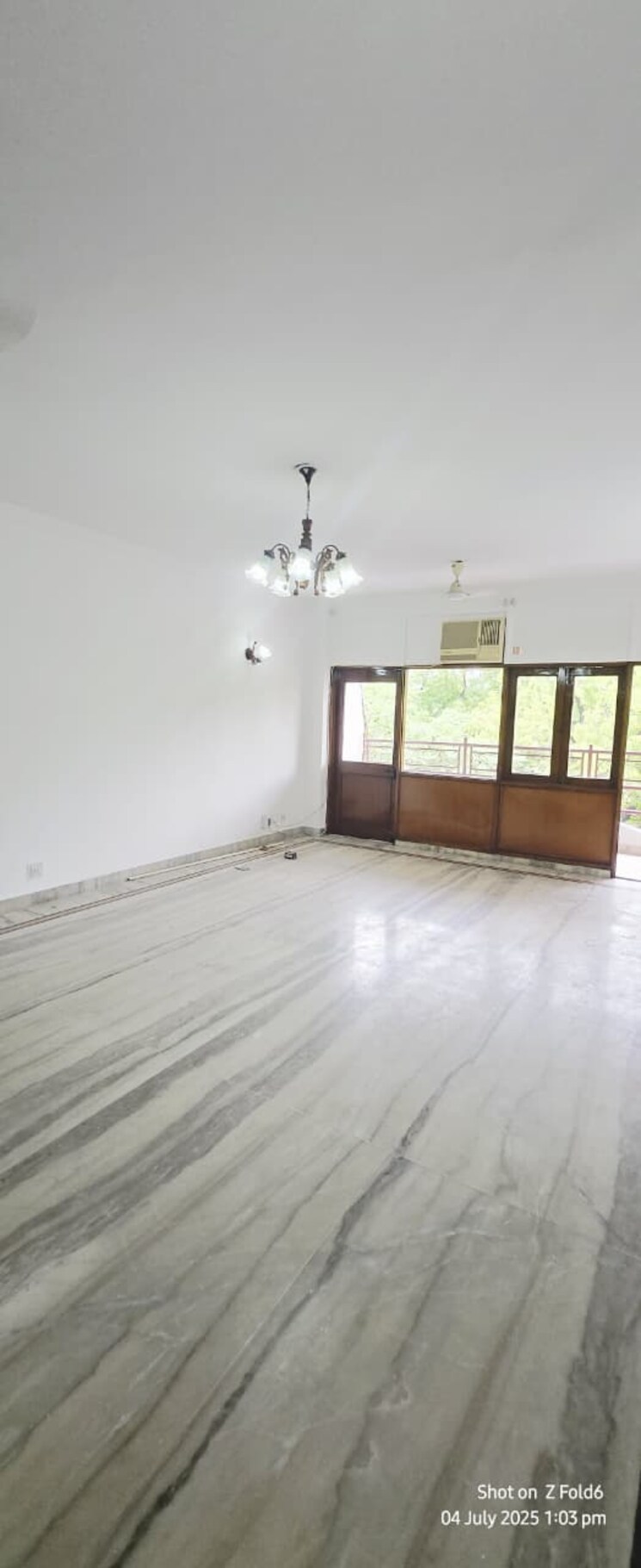 Room, sarvodaya enclave 4 Bedroom 2200 Sq.Ft. Builder Floor In Sarvodaya Enclave Delhi 9167730