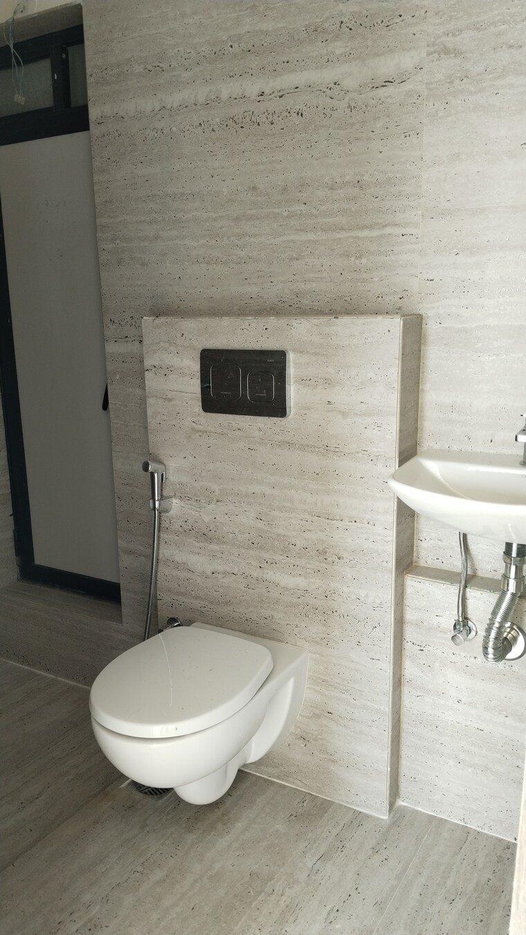 Attached Bathroom, vibrants-1891-ekam-parkk 3 Bedroom 1039 Sq.Ft. Apartment In Dadar West Mumbai 9167798