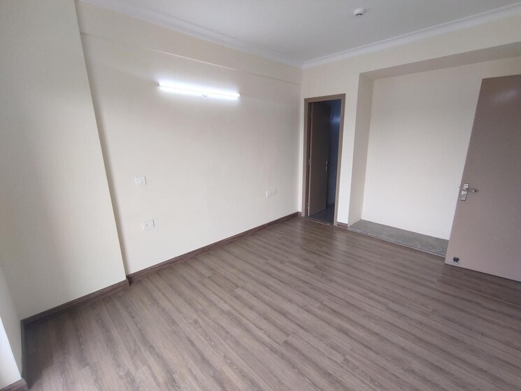 Room, bestech-park-view-grand-spa 4 Bedroom 3470 Sq.Ft. Apartment In Sector 81 Gurgaon 9167768