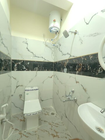 Washroom in 2 BHK Builder Floor at Hsr Layout – for Rent