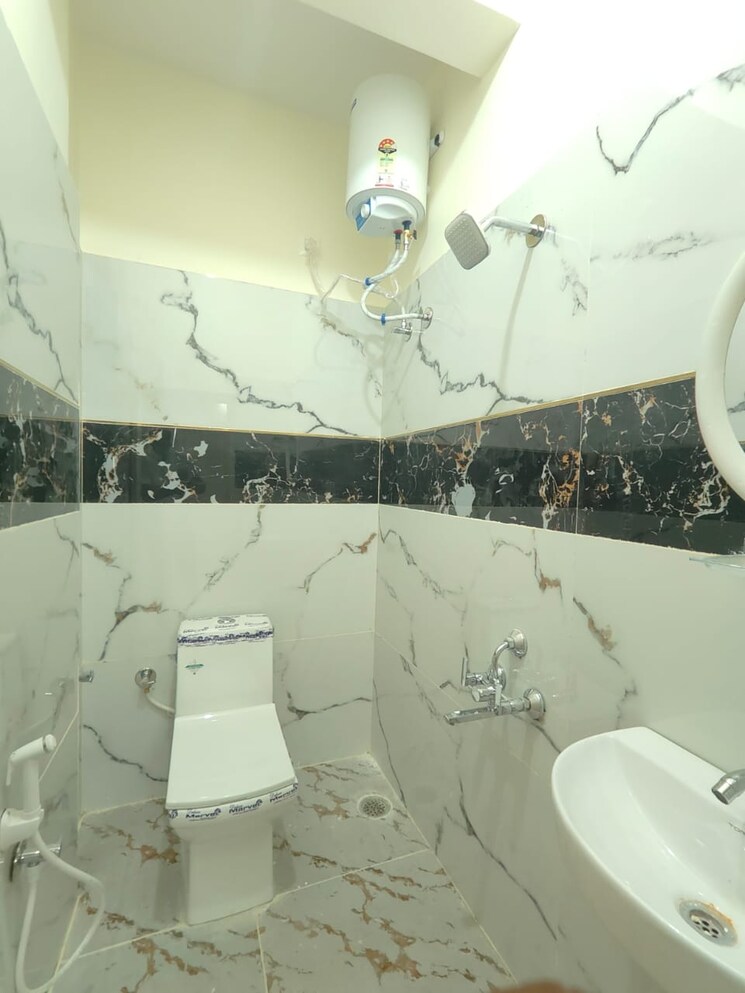 Washroom, hsr layout 2 Bedroom 1200 Sq.Ft. Builder Floor In Hsr Layout Bangalore 9167780