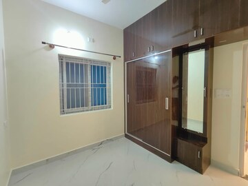 Room in 2 BHK Builder Floor at Hsr Layout – for Rent