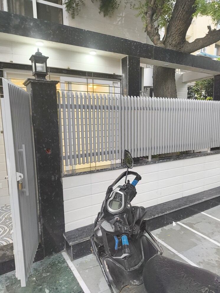 Exterior View, vasant kunj 4 Bedroom 2500 Sq.Ft. Apartment In Vasant Kunj Delhi 9167833