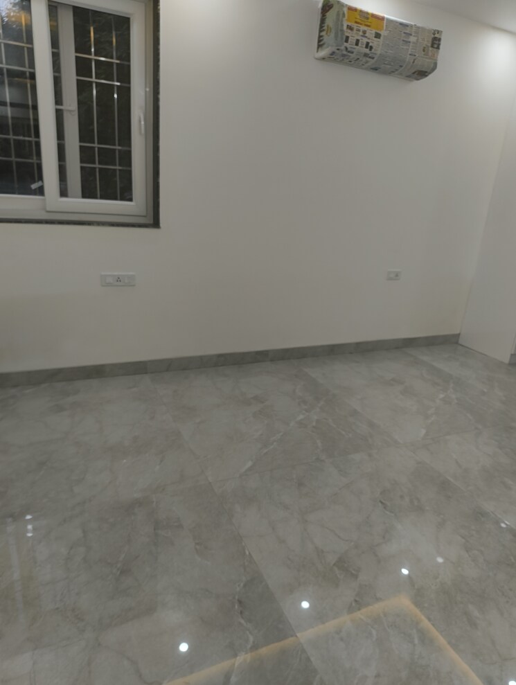 Room, vasant kunj 4 Bedroom 2500 Sq.Ft. Apartment In Vasant Kunj Delhi 9167833