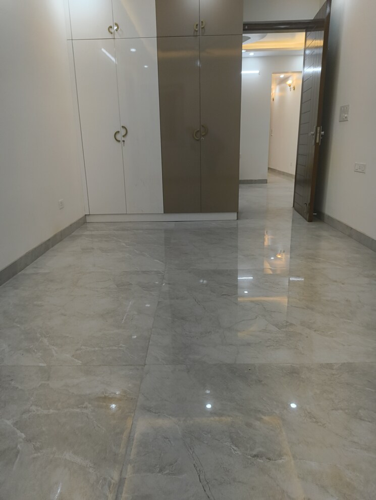 Room, vasant kunj 4 Bedroom 2500 Sq.Ft. Apartment In Vasant Kunj Delhi 9167833
