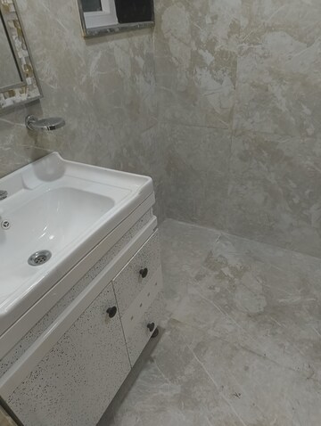 Bathroom in 4 BHK Apartment at Vasant Kunj – for Sale