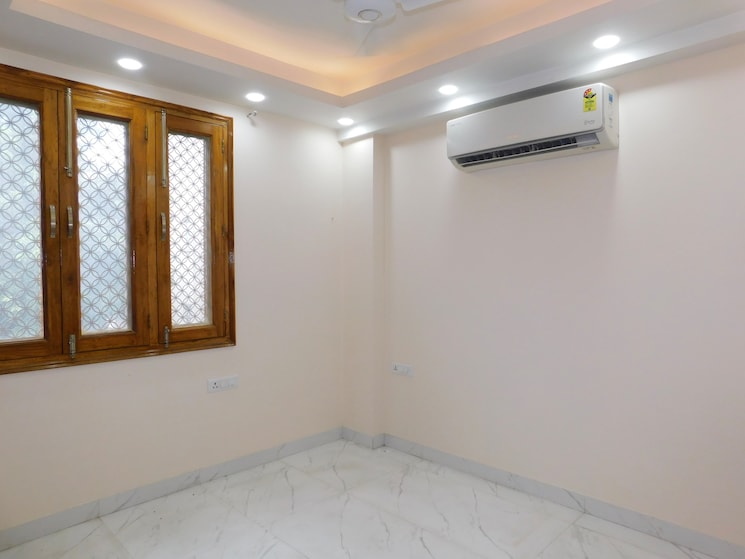 Room, lajpat nagar ii 2 Bedroom 100 Sq.Yd. Builder Floor In Lajpat Nagar ii Delhi 9167812