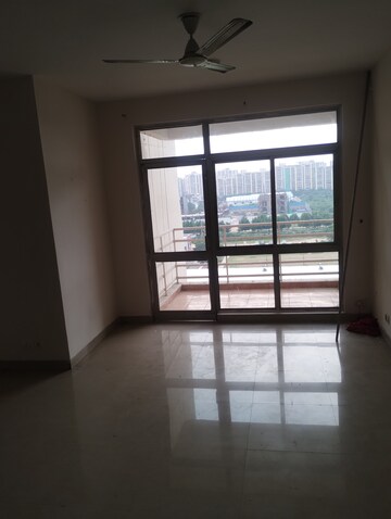 Room in 3 BHK Apartment at Piyush Heights, Sector 89 – for Sale