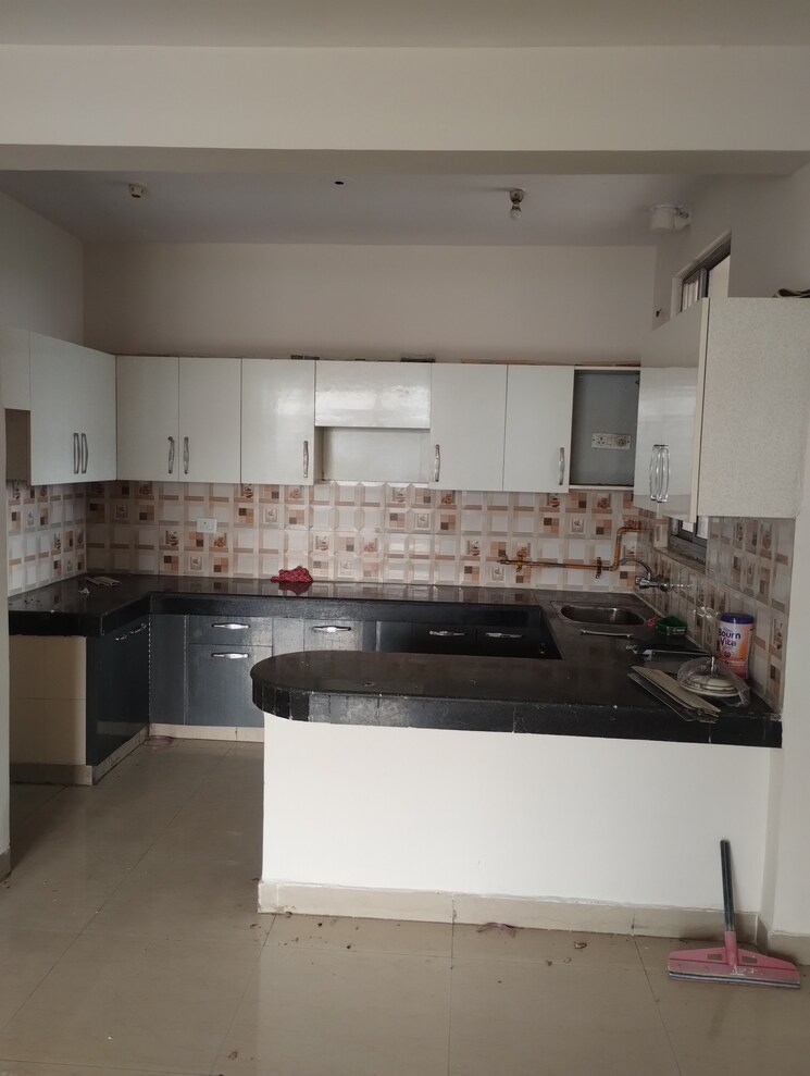 Kitchen, piyush-heights 3 Bedroom 1576 Sq.Ft. Apartment In Sector 89 Faridabad 9167836