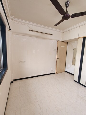 Room in 1 BHK Apartment at Shweta Shelter Apartment, Malad West – for Rent